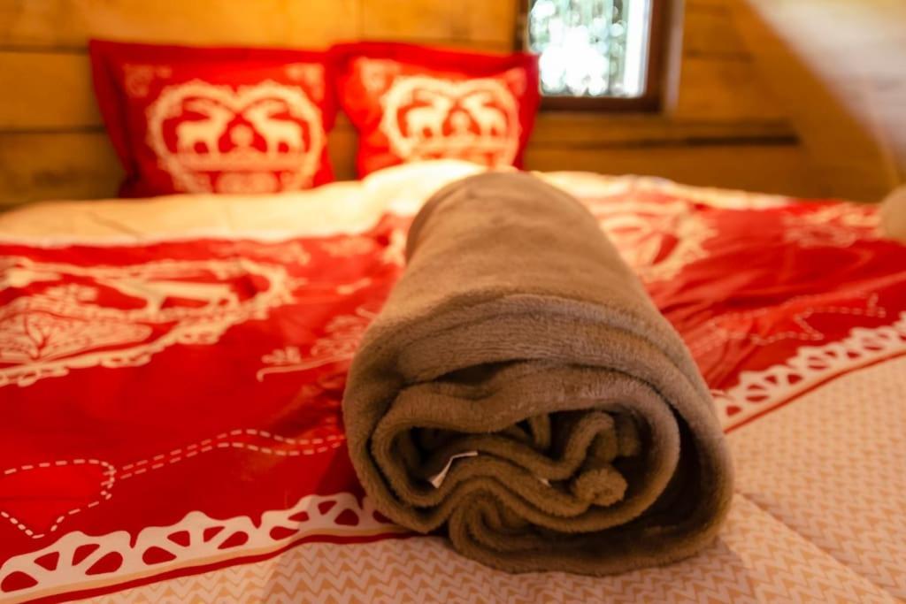 La Cabane Du Cerf Et Son Sauna Attre Esterno foto