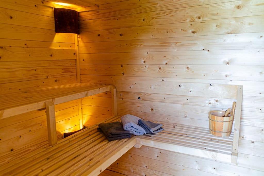 La Cabane Du Cerf Et Son Sauna Attre Esterno foto