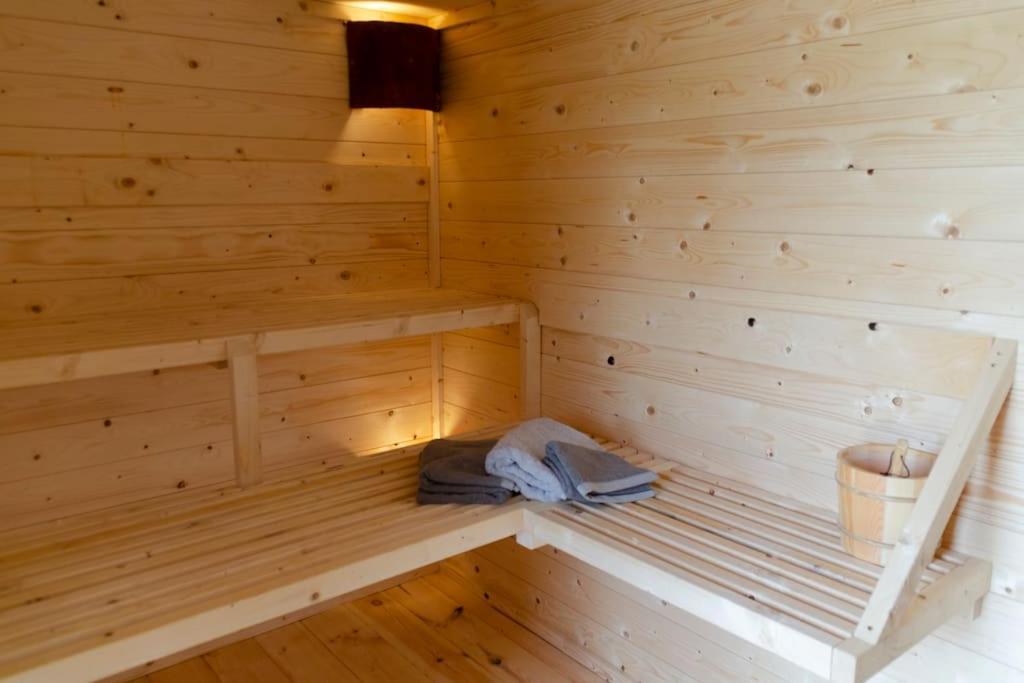 La Cabane Du Cerf Et Son Sauna Attre Esterno foto